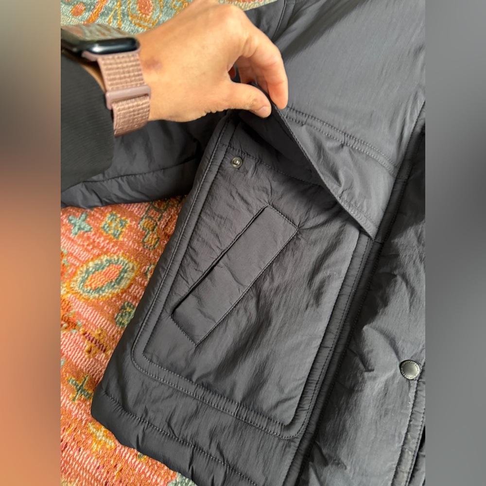 AEO American eagle navy puffer jacket - Picture 4 of 7